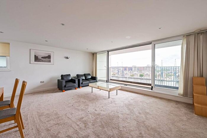 2 Bedroom Flat To Rent In Aegean Apartments, Canary Wharf, London, E16