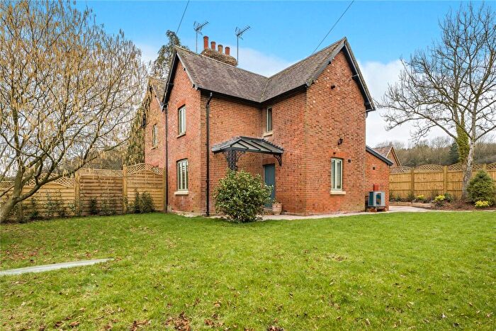 2 Bedroom Semi-Detached House To Rent In Barrow Green Road, Oxted, Surrey, RH8
