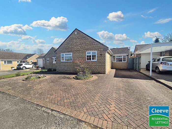 2 Bedroom Detached Bungalow To Rent In Foster Close, Bishops Cleeve, Cheltenham, GL52