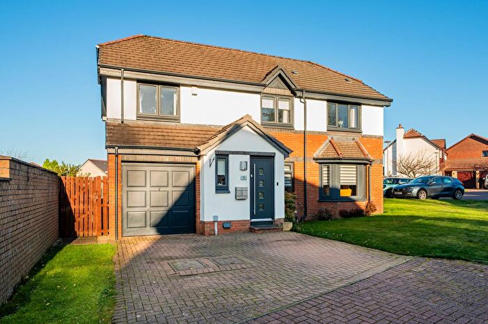 5 Bedroom Detached House For Sale In Oak Fern Grove, East Kilbride, G74
