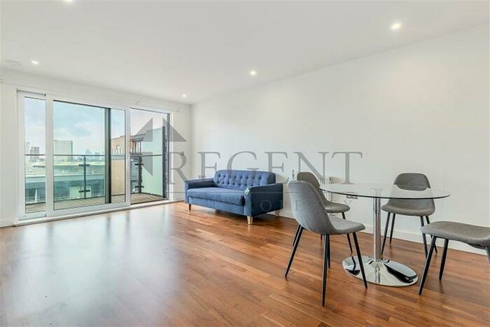 2 Bedroom Apartment To Rent In Cornmill House, Wharf Street, SE8