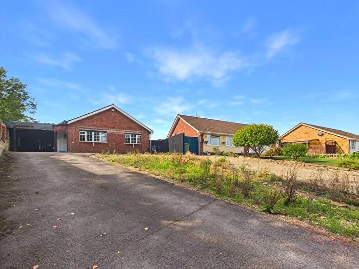 2 Bedroom Bungalow For Sale In Grange Road, Tuffley, Gloucester, Gloucestershire, GL4