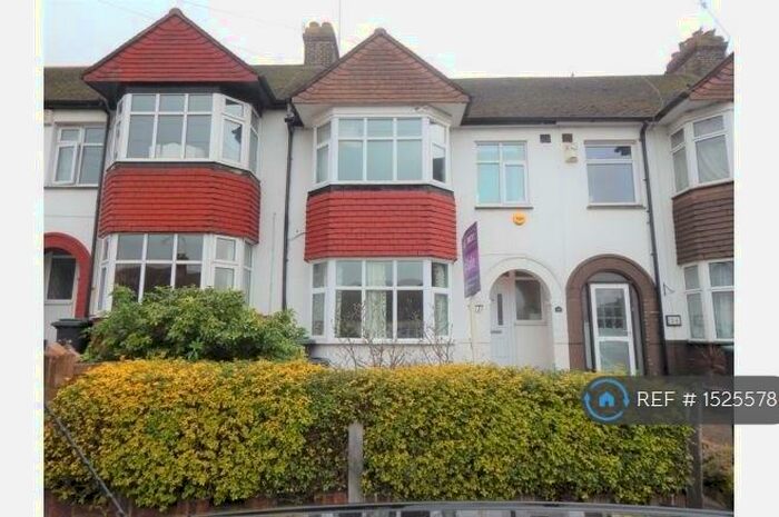 3 Bedroom Terraced House To Rent In Bellman Av, Gravesend, DA12