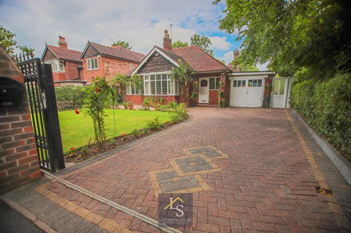 2 Bedroom Bungalow For Sale In The Crescent, Stockport, SK3