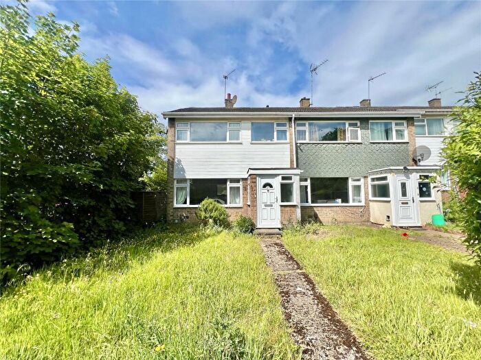 3 Bedroom End Of Terrace House For Sale In Mount View, Church Lane West, Aldershot, Hampshire, GU11