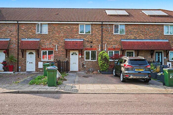 2 Bedroom Terraced House For Sale In Abbotts Close, Thamesmead, London, SE28