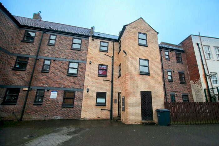 2 Bedroom Flat To Rent In Grammar School Yard, Fish Street, Hull, East Riding Of Yorkshire, HU1