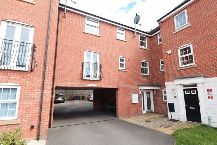 2 Bedroom Flat To Rent In Edward Close, Pudsey, West Yorkshire, LS28