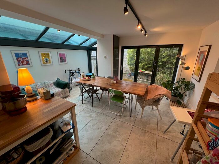 4 Bedroom Property To Rent In Morlais Street, Roath, Cardiff, CF23