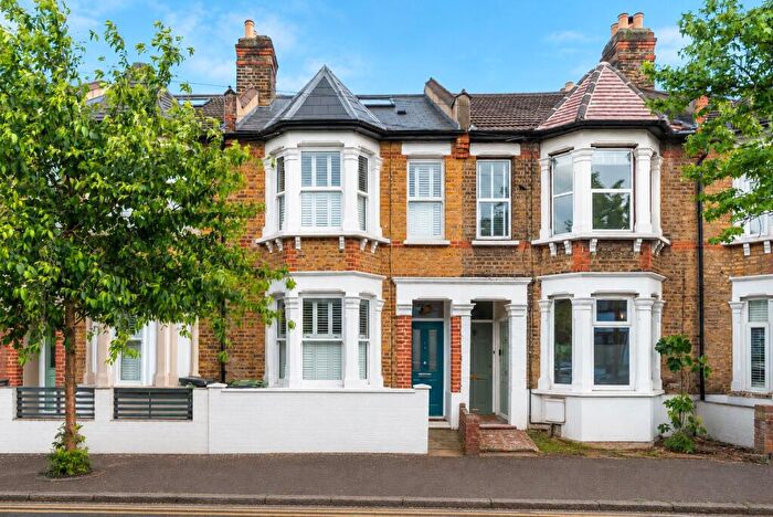 4 Bedroom Terraced House For Sale In Farmilo Road, Walthamstow, London, E17
