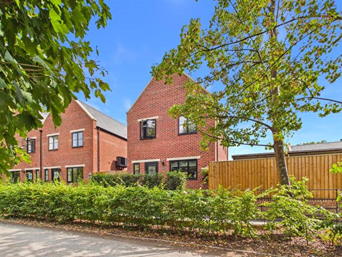 3 Bedroom Detached House For Sale In Millend Lane, Eastington, Stonehouse, GL10
