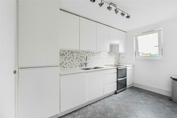 1 Bedroom Apartment To Rent In Summercourt Road, Limehouse, London, E1
