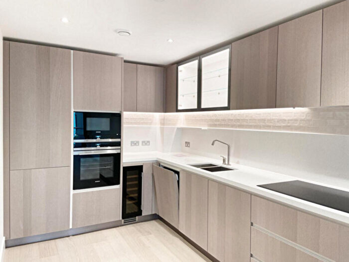 1 Bedroom Apartment To Rent In Chartwell House, Palmer Road, SW11