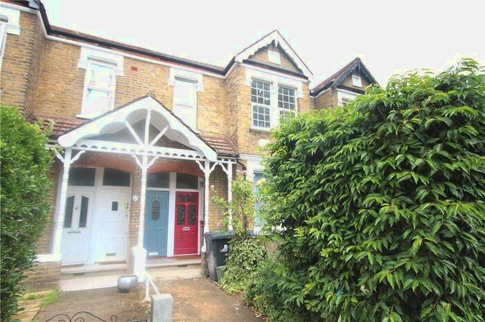 3 Bedroom Maisonette To Rent In Little Ealing Lane, Ealing, London, W5