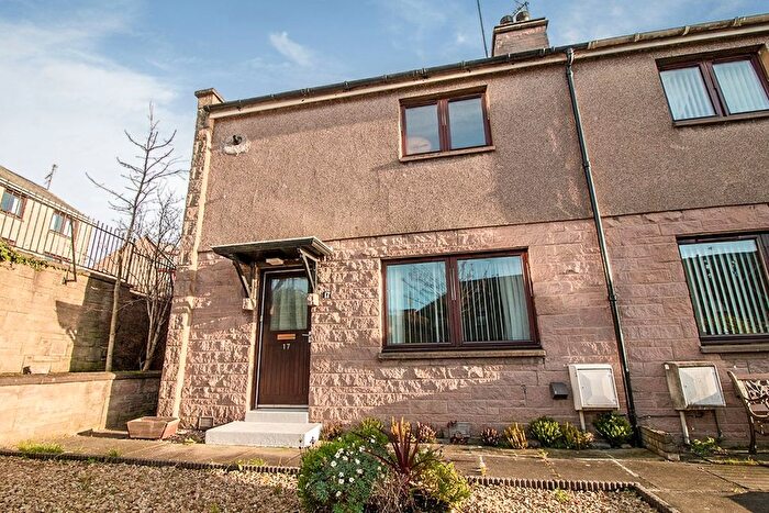 2 Bedroom End Of Terrace House To Rent In Wharf Street, Montrose, Angus, DD10