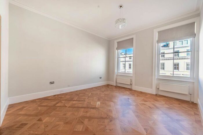 2 Bedroom Flat To Rent In Lexham Gardens, South Kensington, London, W8