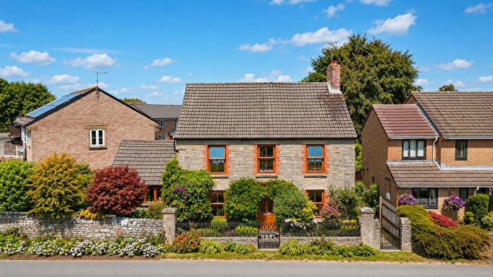 4 Bedroom Detached House For Sale In Bixhead Walk, Broadwell, Coleford, GL16