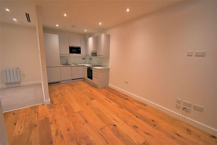 1 Bedroom Flat To Rent In Nobel Drive, Harlington, Hayes, UB3