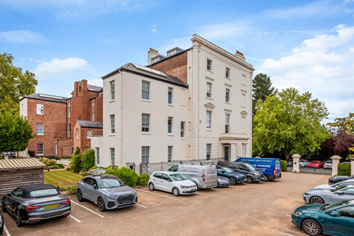 2 Bedroom Apartment For Sale In Newbold House, Newbold Terrace, Leamington Spa Warwickshire, CV32