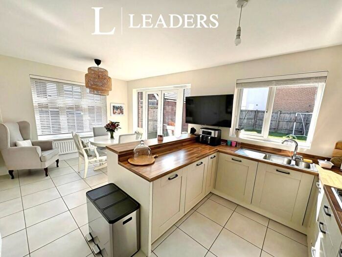 3 Bedroom Detached House To Rent In Potter Place, Hartford, CW8