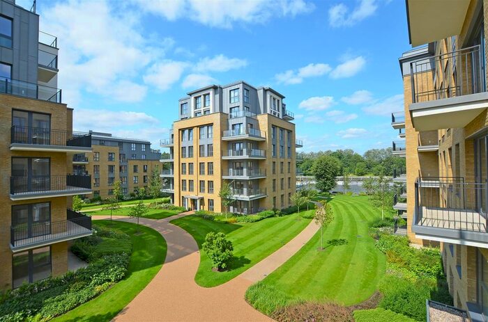 2 Bedroom Flat To Rent In Broom Road, Teddington, TW11