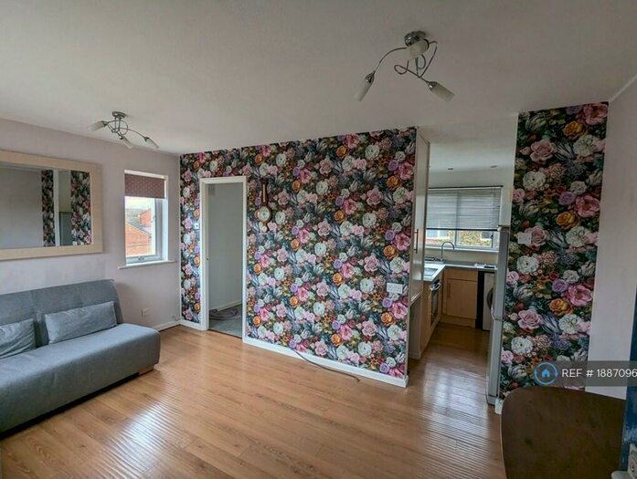 Studio To Rent In Armitage Way, Cambridge, CB4