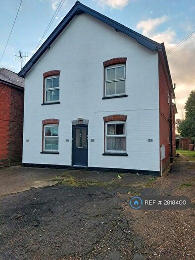 1 Bedroom Flat To Rent In New Road, Chilworth, Guildford, GU4