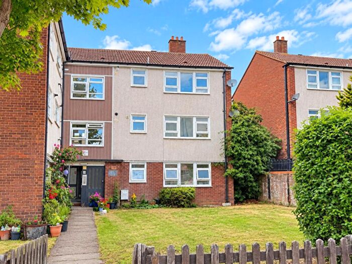 1 Bedroom Apartment For Sale In Cromwell Road, Ware, Hertfordshire, SG12