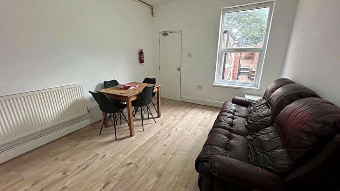 4 Bedroom Terraced House To Rent In Vine Street, CV1