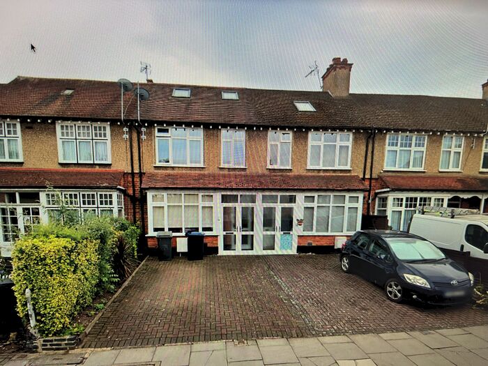 4 Bedroom Terraced House To Rent In Somerset Road, London, NW4