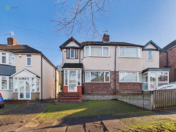 3 Bedroom Semi Detached House For Sale In Burnham Road, Great Barr, Birmingham, B44