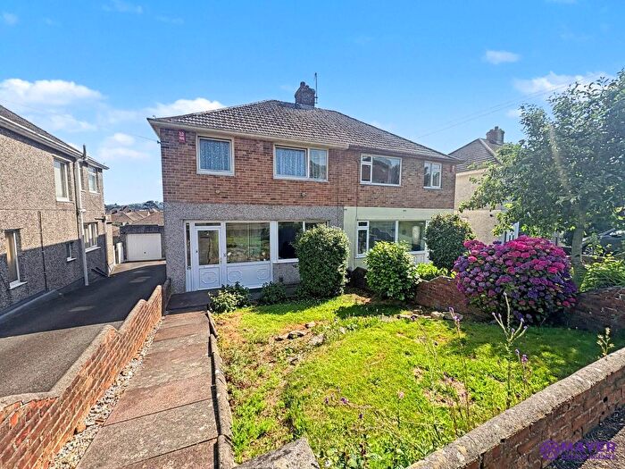 3 Bedroom Semi-Detached House For Sale In Crossway, Plymouth, PL7