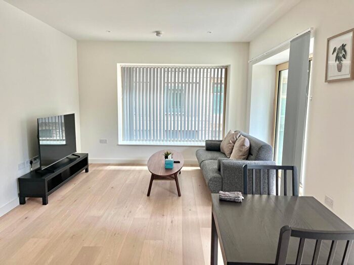 1 Bedroom Flat To Rent In Steamer Building, E16