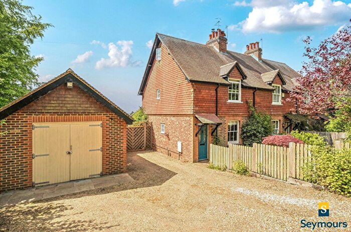 3 Bedroom End Of Terrace House For Sale In Peaslake, Guildford, GU5