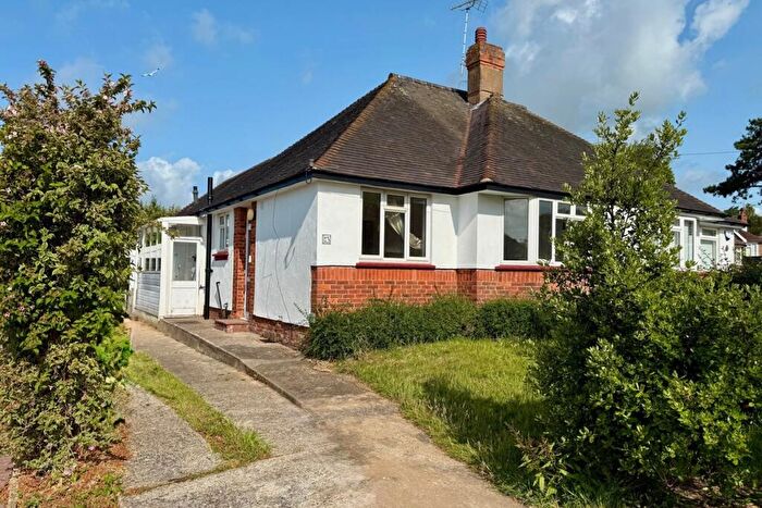 2 Bedroom Bungalow To Rent In Copthorne Hill, Worthing, BN13