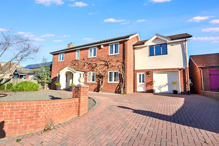 4 Bedroom Detached House For Sale In Hill View Road, Strensham, Worcestershire, WR8