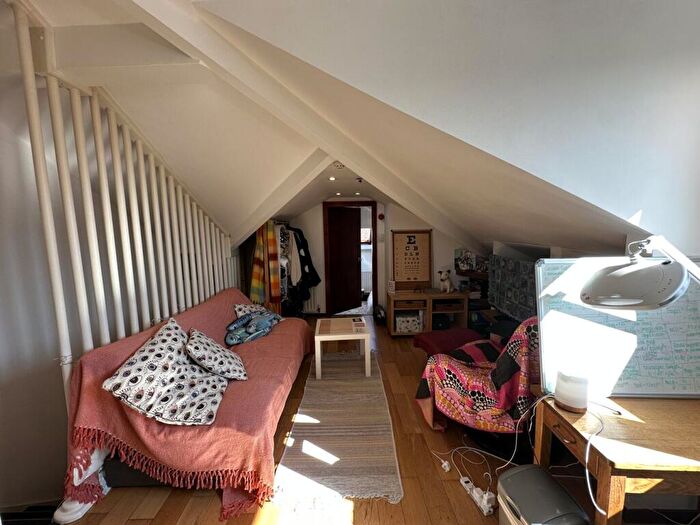 1 Bedroom Flat To Rent In North Grove, Chorlton-on-Medlock, £pcm, M13