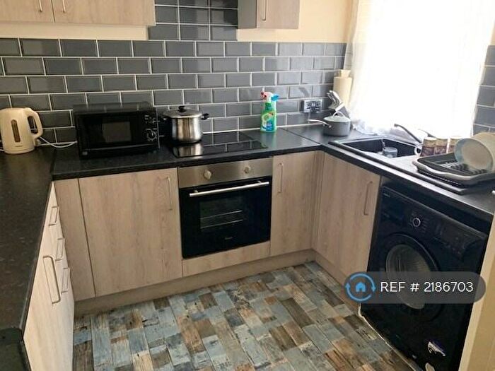 2 Bedroom Terraced House To Rent In Burton Road, Barnsley, S71