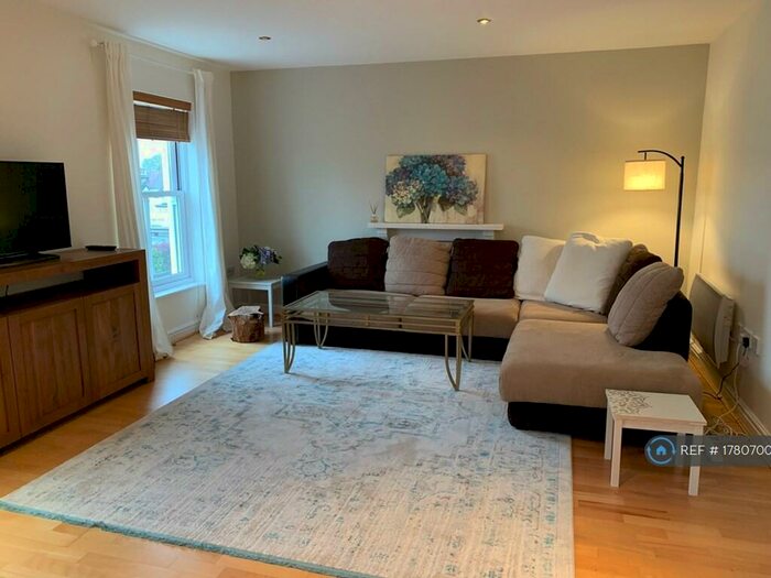 2 Bedroom Flat To Rent In Clarence House, Leamington Spa, CV32