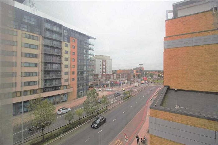 1 Bedroom Apartment To Rent In City Gate, Ilford, IG2