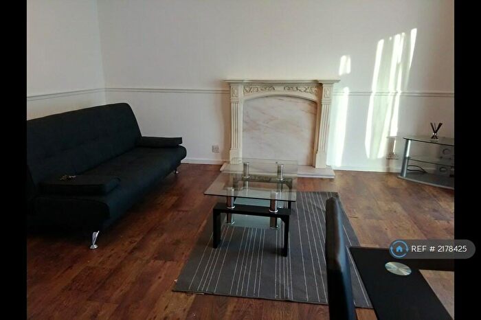 2 Bedroom Flat To Rent In Harborne, Birmingham, B17