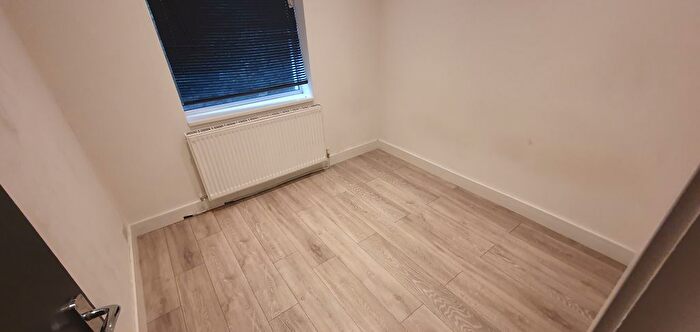 1 Bedroom Flat To Rent In Flat, Newport Road, CF24