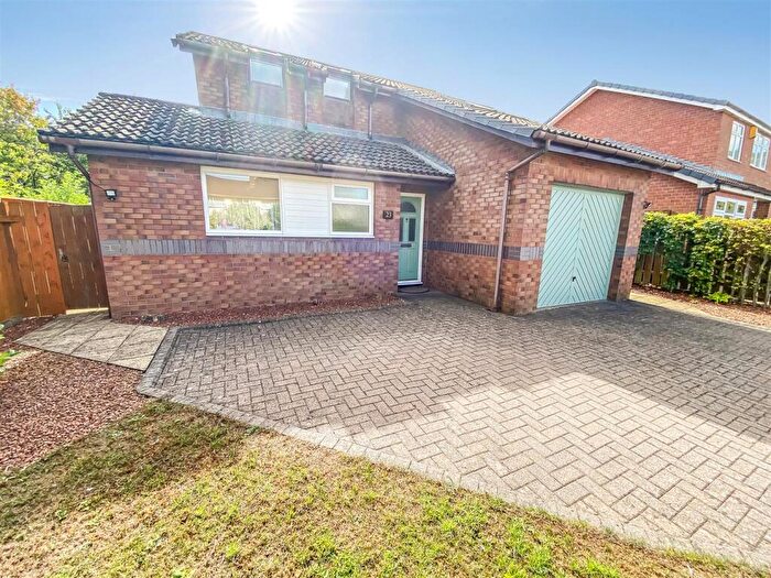 3 Bedroom Detached House For Sale In Finchale Road, Newton Aycliffe, DL5