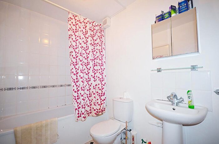 1 Bedroom Flat To Rent In Mount View Road, Crouch End, London, N4