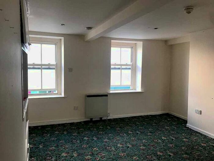 1 Bedroom Flat To Rent In Flat, Bridge Street, Caernarfon, LL55