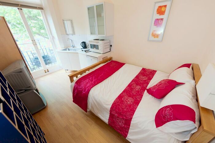 Studio To Rent In Philbeach Gardens, London, SW5