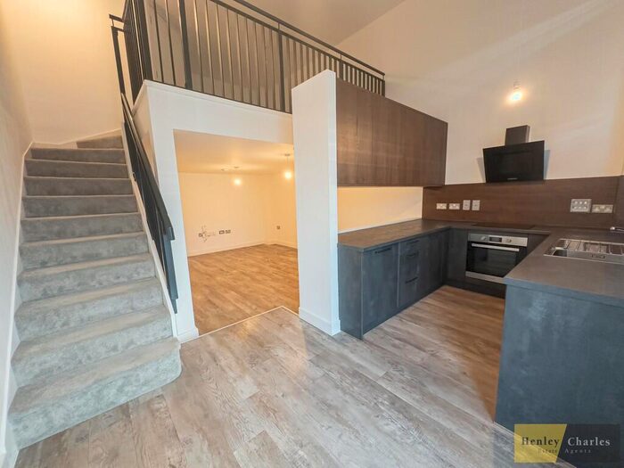 1 Bedroom Apartment To Rent In Cliveland Street, Birmingham City Centre, B19