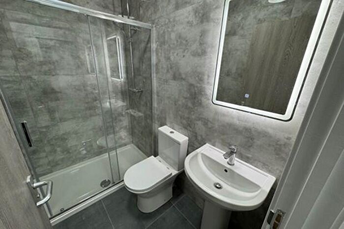1 Bedroom Flat To Rent In Caxton Place Newport, NP20