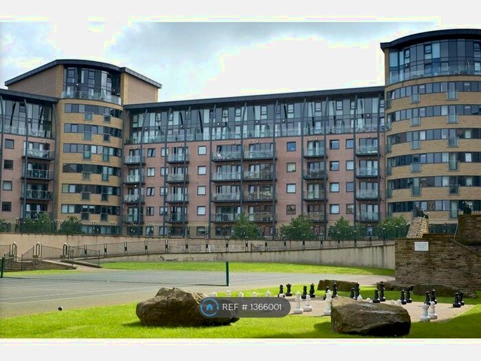 2 Bedroom Flat To Rent In , Shipley, BD17