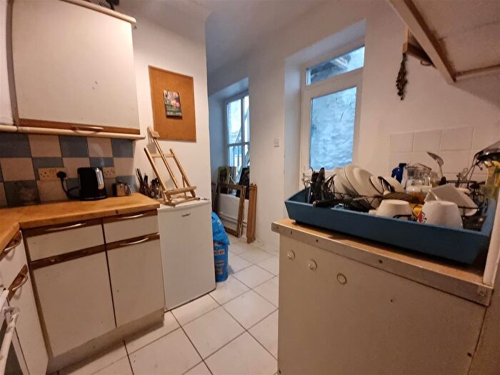 1 Bedroom Flat For Sale In Ground Floor Flat, Peverell Road, Porthleven, TR13